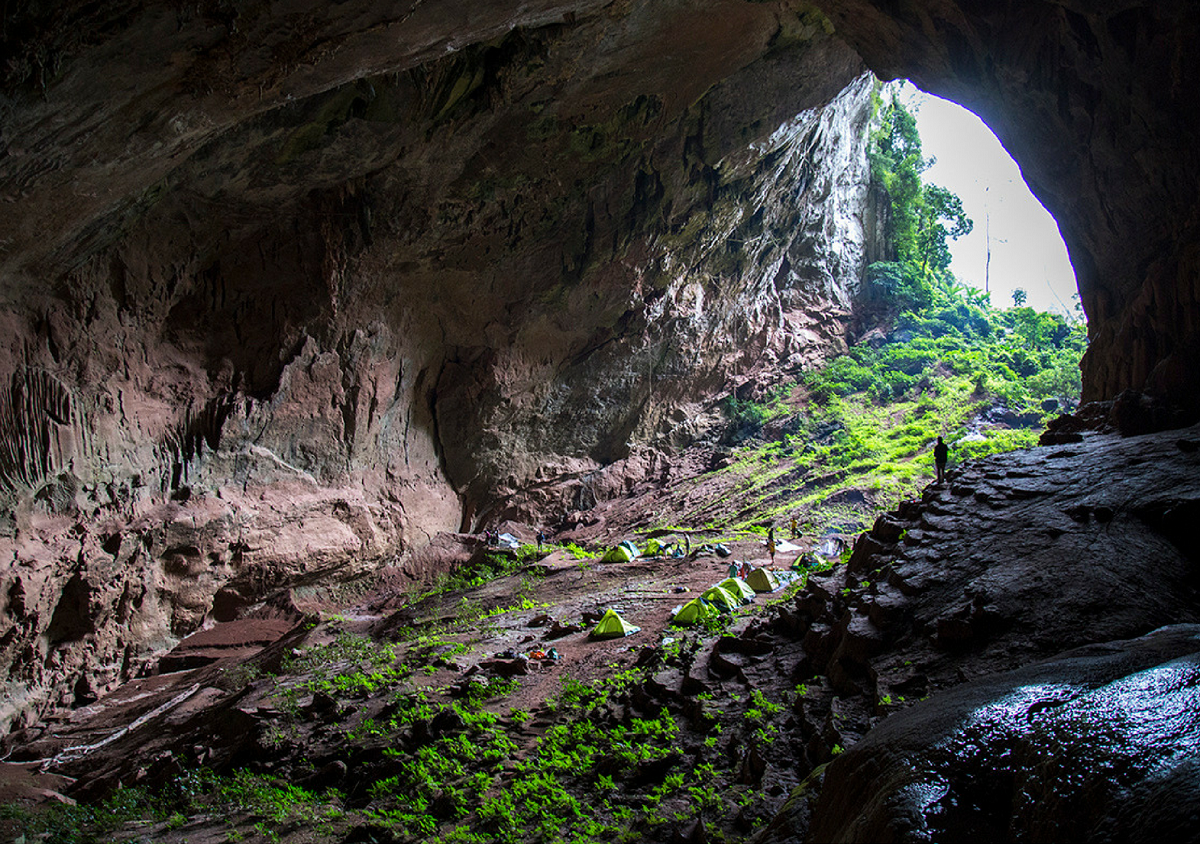 kham-pha-kho-bau-tu-nhien-co-mot-khong-hai-tai-vuong-quoc-hang-dong-quang-binh-wetrekvn