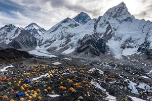 Rúng động vụ bê bối 20 triệu USD tại Everest: Đường dây đầu độc khách du lịch để trục lợi bảo hiểm