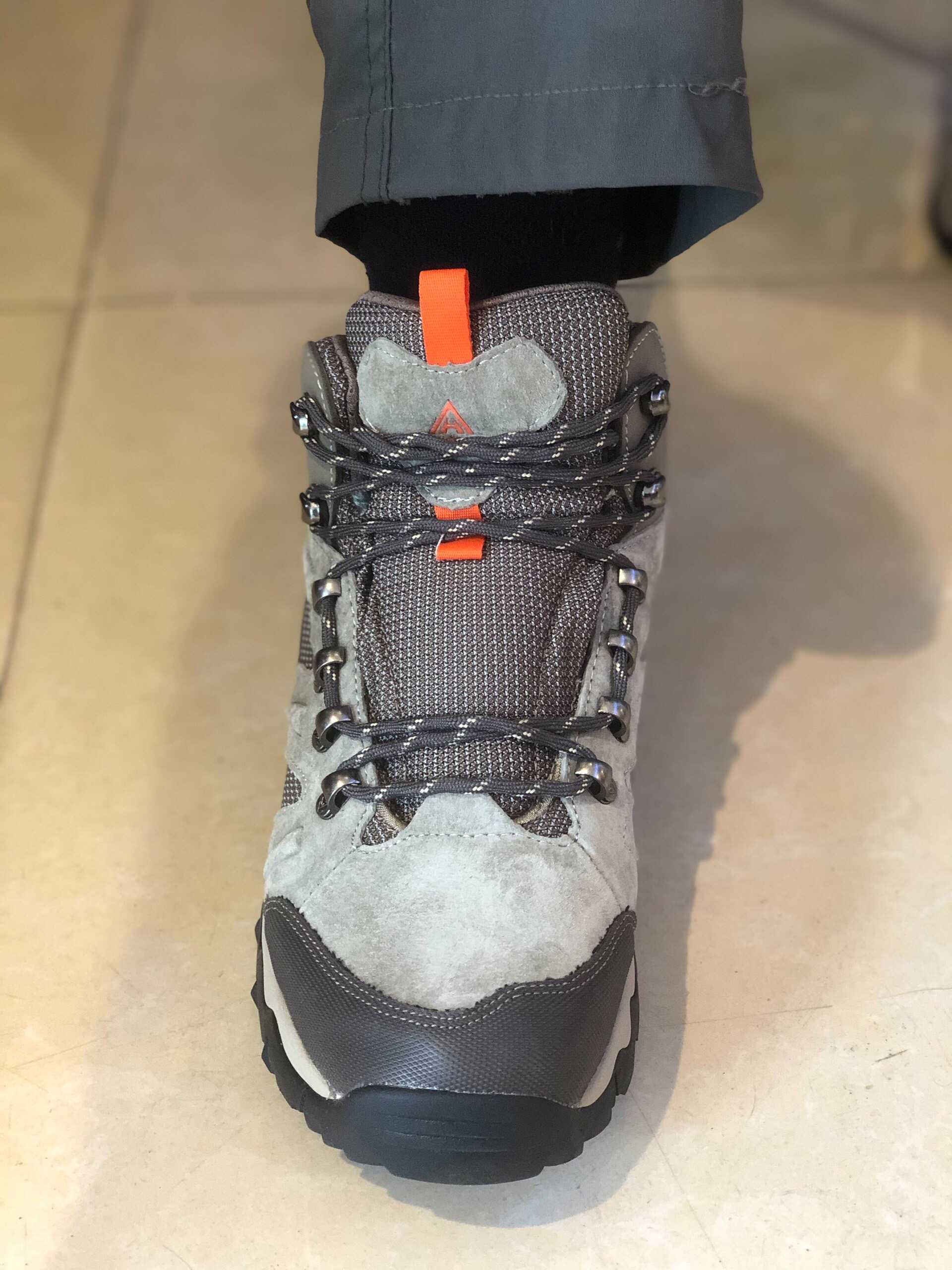 review-giay-leo-nui-co-cao-humtto-trekking-sneakers-210696a-2