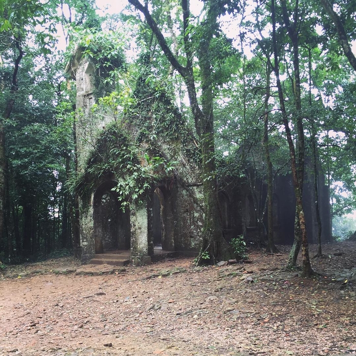 5-dia-diem-du-lich-tro-nen-noi-tieng-sau-khi-bi-bo-hoang-tai-viet-nam