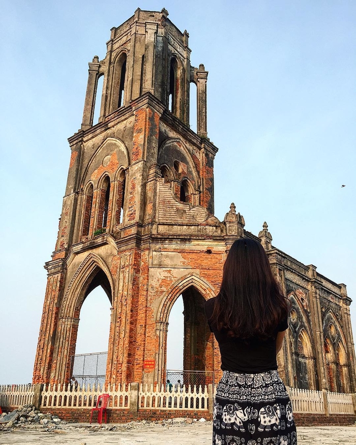 5-dia-diem-du-lich-tro-nen-noi-tieng-sau-khi-bi-bo-hoang-tai-viet-nam