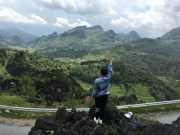 thoa-chi-dam-me-xe-dich-voi-4-cung-duong-duoc-dan-phuot-ngoi-khen-dep-nhat-viet-nam