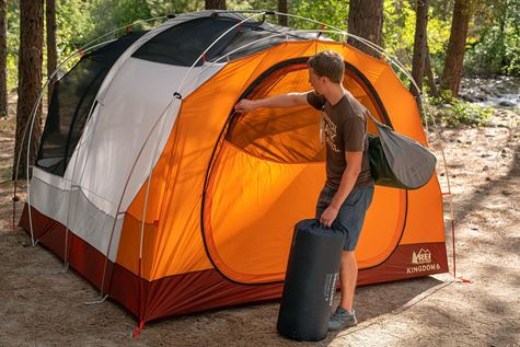 Lều cắm trại tốt nhất của các hãng lều nổi tiếng dành cho nhóm hoặc gia đình