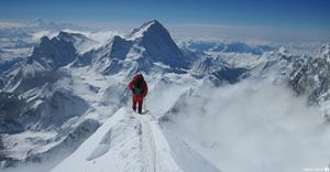 [WeNews] Bất ngờ chưa! Theo thước đo này thì Everest không phải đỉnh núi cao nhất thế giới