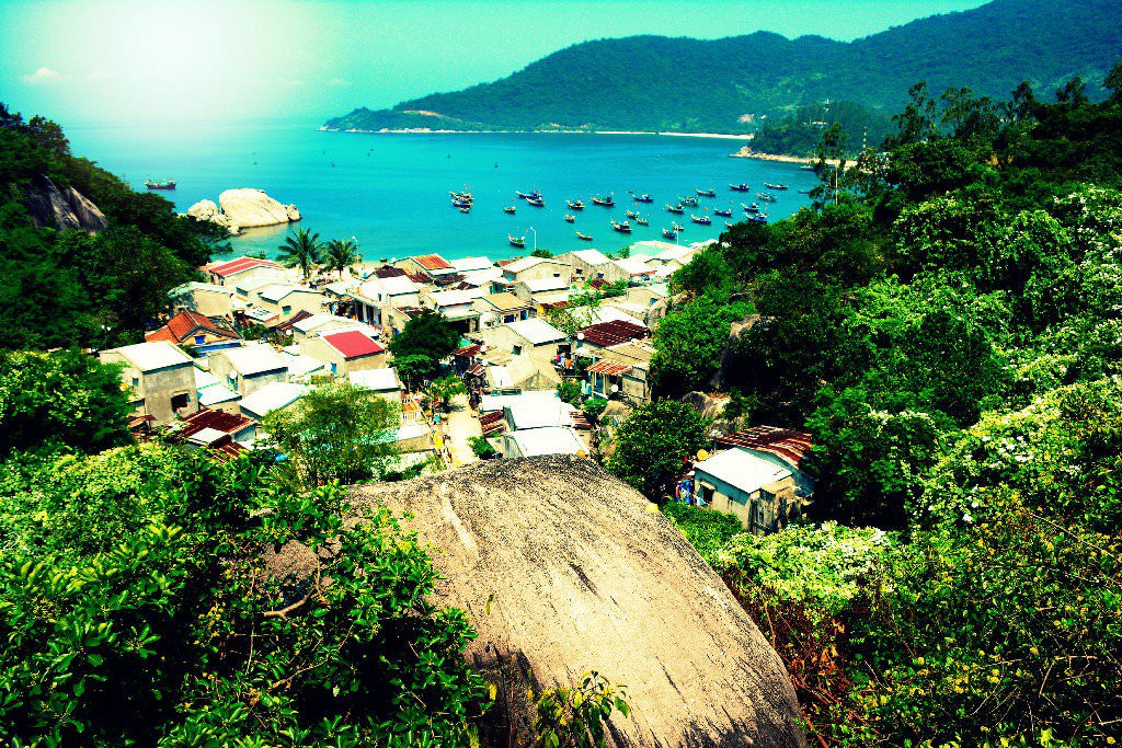 Bang-gia-ve-tham-quan-cac-dia-diem-noi-tieng-nam-2017-wetrek.vn