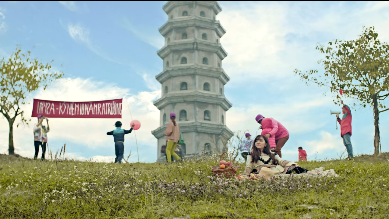 List-diem-tron-tet-dep-lung-linh-theo-mv-ca-nhac-cua-sao-viet-wetrek.vn