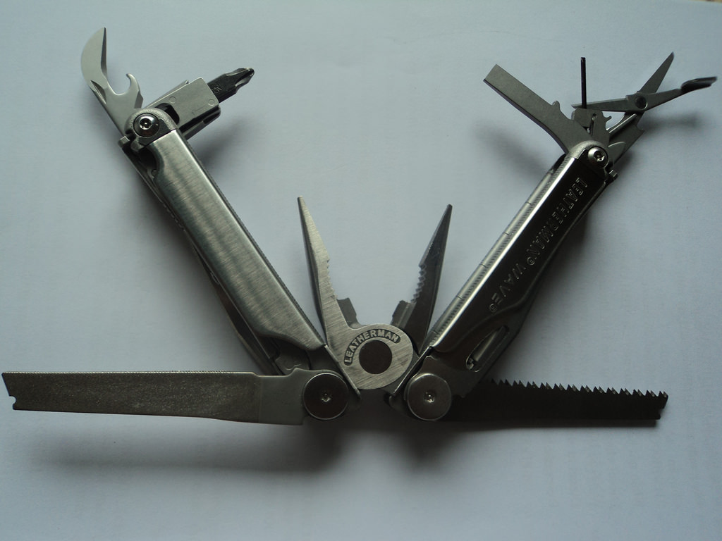 victorinox-vs-leatherman-vs-gerber-9