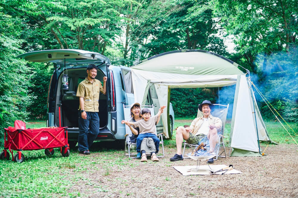 Gia đình và Coleman''s Kanda, những người thích cắm trại với STEPWGN mới (Step Wagon)
