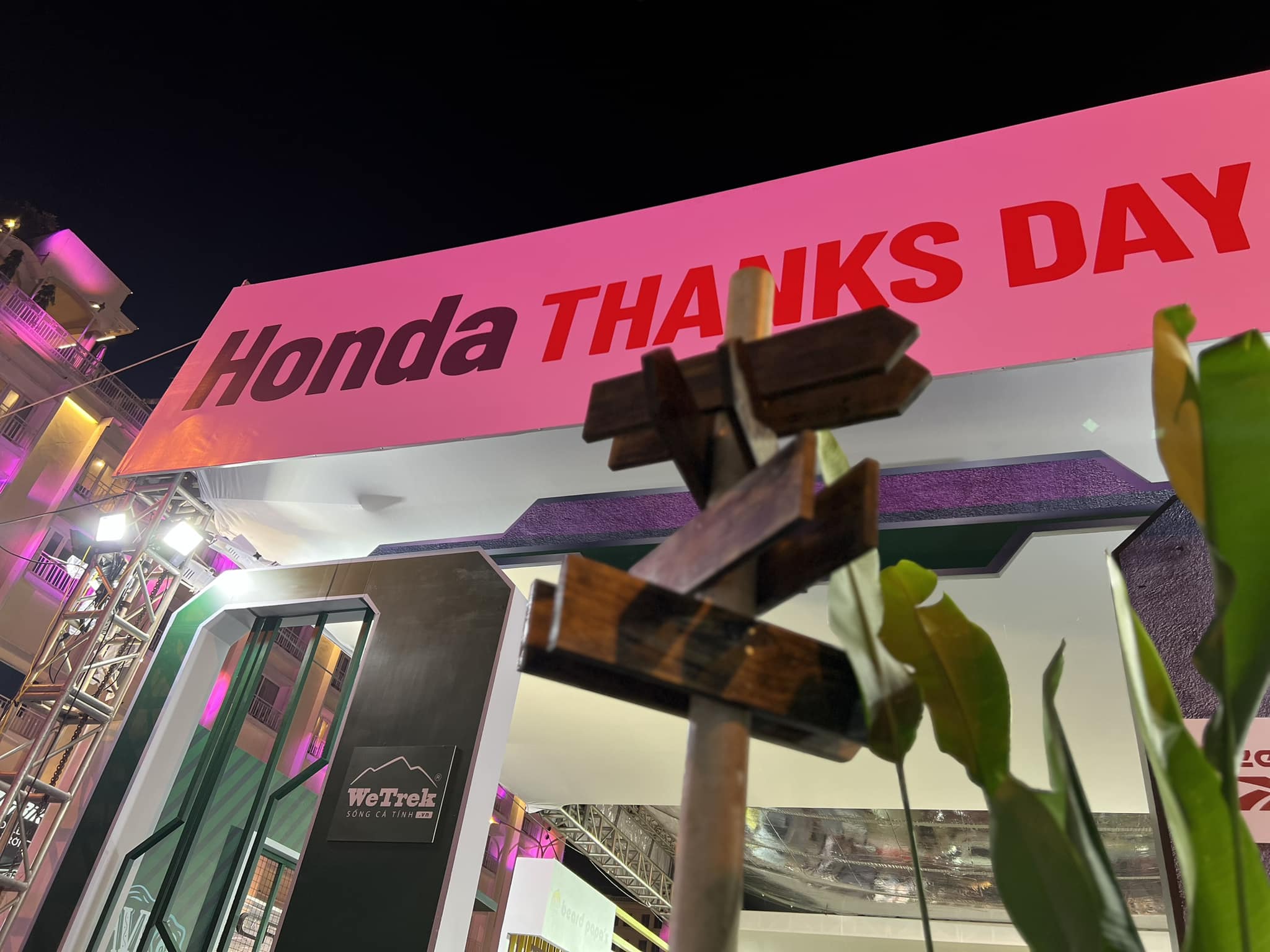 Có thể là hình ảnh về văn bản cho biết ''Honda THA NKS DAY Vik WeTrek 