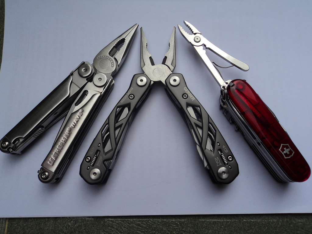 victorinox-vs-leatherman-vs-gerber-6