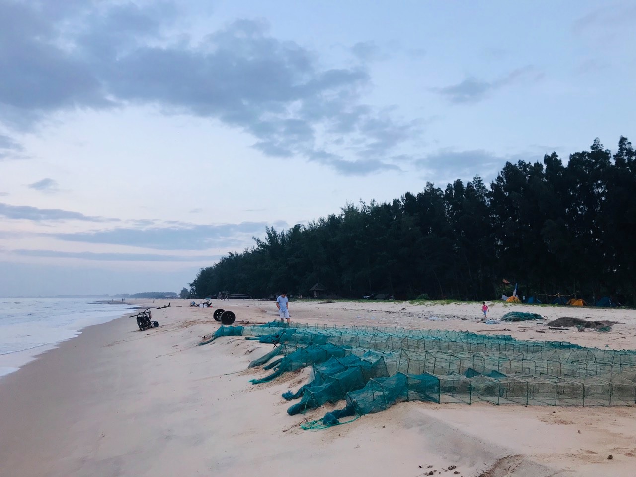 Bờ biển Hồ Cốc