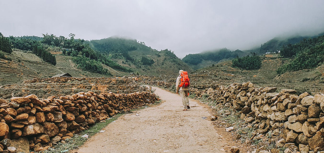 Bắt đấu Trekking Bạch Mộc Lương Tử