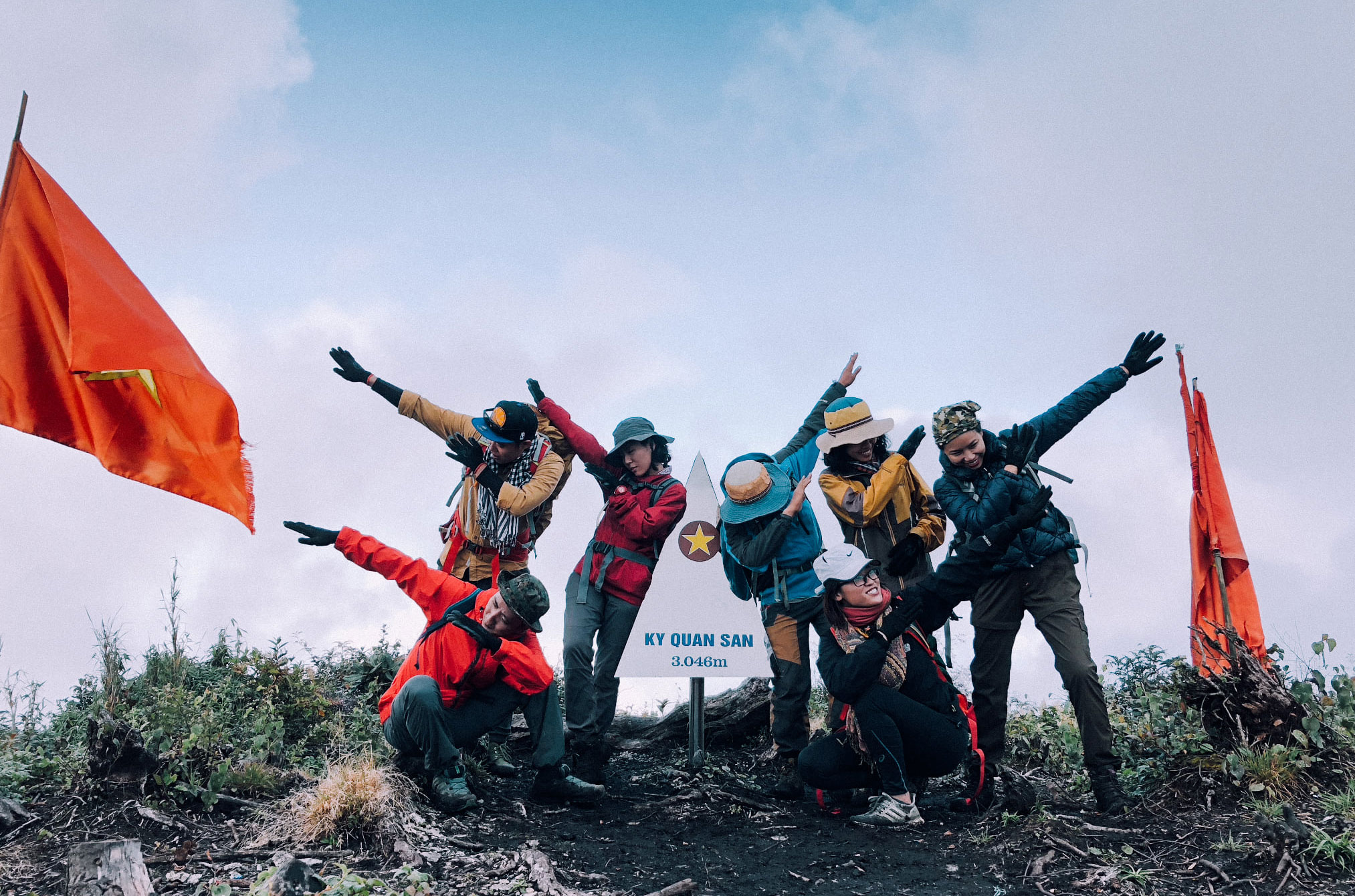 Hoàn thành hành trình trekking Bạch Mộc Lương Tử