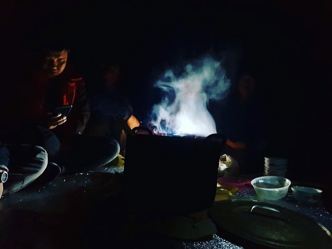 Ắn uống trên Lảo Thẩn