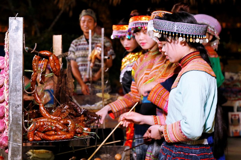 kham-pha-ve-dep-thung-lung-muong-hoa-tu-tren-cao-wetrekvn