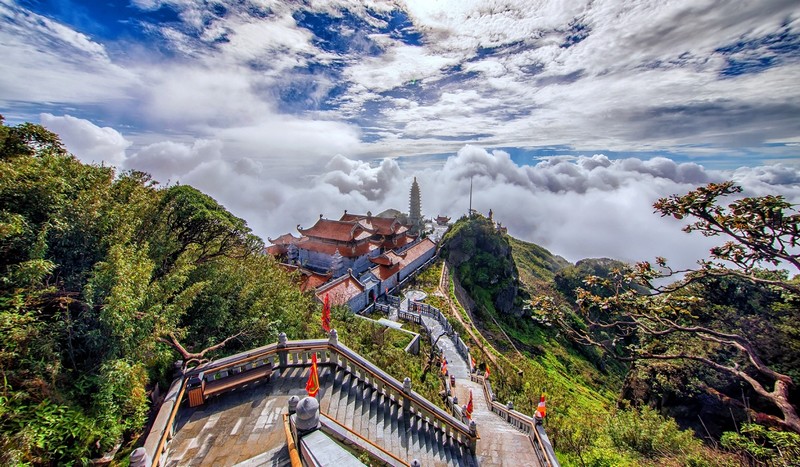 kham-pha-ve-dep-thung-lung-muong-hoa-tu-tren-cao-wetrekvn