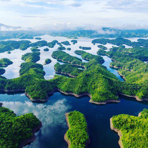 phia-bac-co-vinh-ha-long-phia-nam-co-ta-dung-dep-hut-hon-wetrekvn