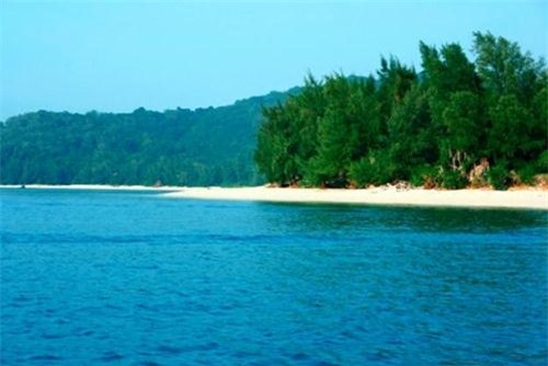 6-diem-du-lich-bien-ngay-gan-Ha-Noi-wetrekvn