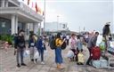 [WeNews] Trong dịch Corona - Du khách tấp nập đến đảo Lý Sơn, Quảng Ngãi