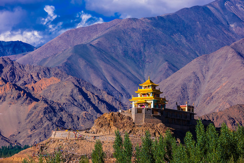Hanh-huong-Ladakh-tim-ve-mien-dat-Phat-wetrekvn.jpg
